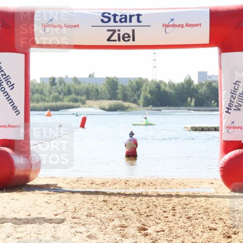 01.09.2024 - 17. Tribühne Triathlon Luisa Fischer http://msf.ph/oto/6897044 01.09.2024 11:34:32 Schwimmen 533 meine-sportfotos.de