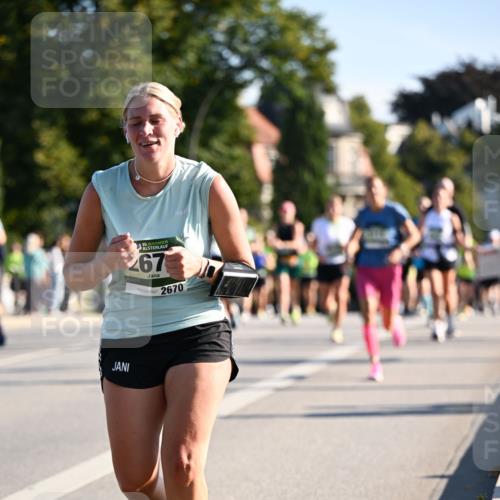 01.09.2024 - BARMER Alsterlauf Dr. Thomas Lammeyer http://msf.ph/oto/6897390 01.09.2024 09:35:39 Laufen 35, 267, 2670 meine-sportfotos.de