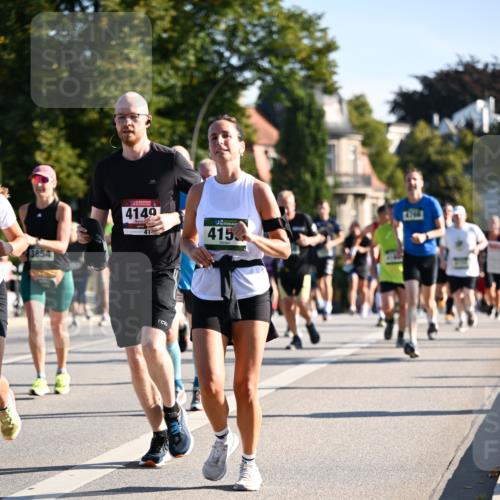 01.09.2024 - BARMER Alsterlauf Dr. Thomas Lammeyer http://msf.ph/oto/6897490 01.09.2024 09:35:44 Laufen 3854, 4149, 41, 415 meine-sportfotos.de