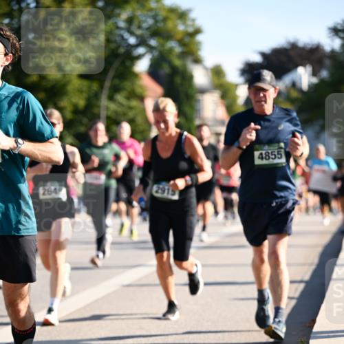 01.09.2024 - BARMER Alsterlauf Dr. Thomas Lammeyer http://msf.ph/oto/6897637 01.09.2024 09:35:52 Laufen 264, 2915, 4855 meine-sportfotos.de