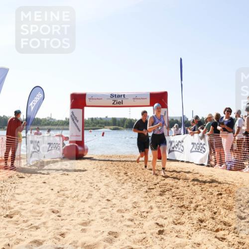 01.09.2024 - 17. Tribühne Triathlon Luisa Fischer http://msf.ph/oto/6897663 01.09.2024 11:41:58 Schwimmen 572, 582, 689, 701 meine-sportfotos.de