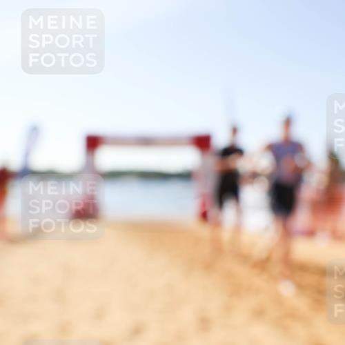 01.09.2024 - 17. Tribühne Triathlon Luisa Fischer http://msf.ph/oto/6897669 01.09.2024 11:42:00 Schwimmen 572, 582, 689, 701 meine-sportfotos.de
