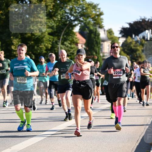 01.09.2024 - BARMER Alsterlauf Dr. Thomas Lammeyer http://msf.ph/oto/6898002 01.09.2024 09:36:10 Laufen 2024, 4980, 46, 906, 581, 2208, 2206 meine-sportfotos.de