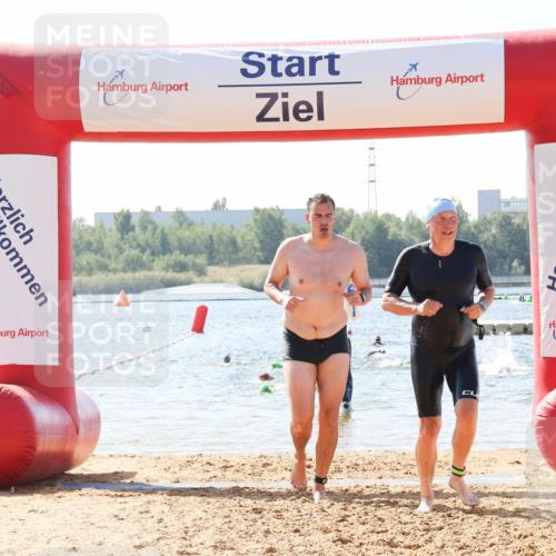 01.09.2024 - 17. Tribühne Triathlon Luisa Fischer http://msf.ph/oto/6898250 01.09.2024 11:44:03 Schwimmen 625, 630, 688 meine-sportfotos.de