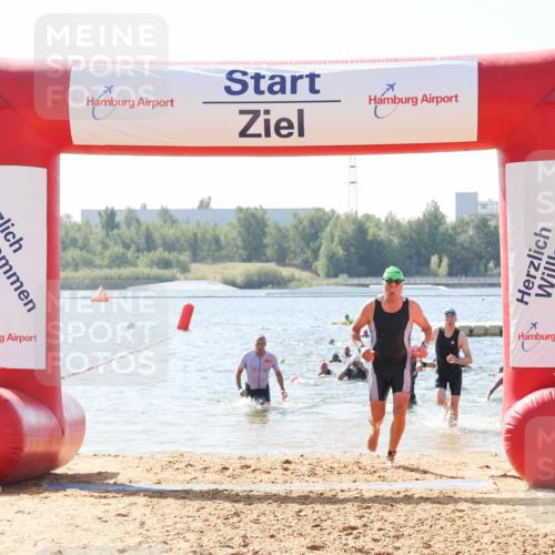 01.09.2024 - 17. Tribühne Triathlon Luisa Fischer http://msf.ph/oto/6898842 01.09.2024 11:45:28 Schwimmen 601, 608, 622, 632, 670, 679, 710 meine-sportfotos.de