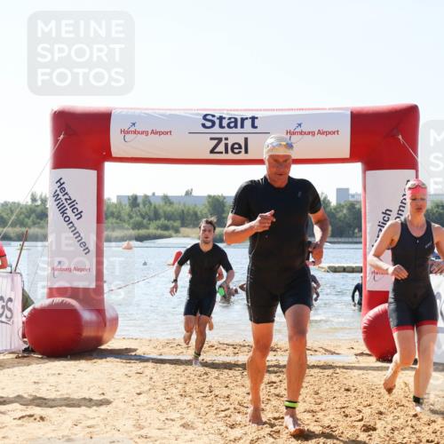 01.09.2024 - 17. Tribühne Triathlon Luisa Fischer http://msf.ph/oto/6898938 01.09.2024 11:45:44 Schwimmen 573, 598, 609, 611, 620, 622, 670, 675, 679, 713 meine-sportfotos.de