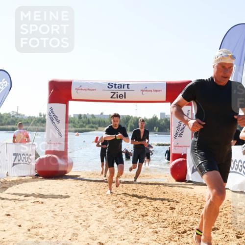 01.09.2024 - 17. Tribühne Triathlon Luisa Fischer http://msf.ph/oto/6898953 01.09.2024 11:45:45 Schwimmen 573, 598, 609, 611, 620, 622, 663, 675, 679, 713 meine-sportfotos.de