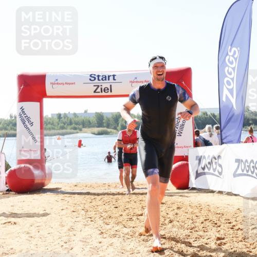01.09.2024 - 17. Tribühne Triathlon Luisa Fischer http://msf.ph/oto/6899437 01.09.2024 11:46:59 Schwimmen 599, 637, 638, 665, 683, 696 meine-sportfotos.de