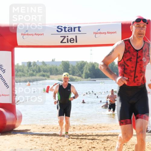 01.09.2024 - 17. Tribühne Triathlon Luisa Fischer http://msf.ph/oto/6899475 01.09.2024 11:47:16 Schwimmen 597, 662, 687, 708 meine-sportfotos.de