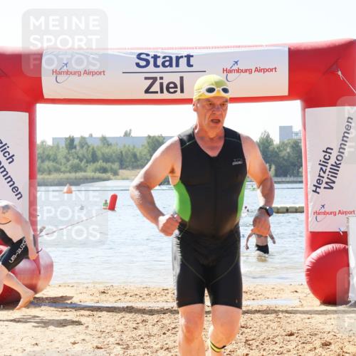 01.09.2024 - 17. Tribühne Triathlon Luisa Fischer http://msf.ph/oto/6899498 01.09.2024 11:47:19 Schwimmen 597, 612, 662, 687, 708 meine-sportfotos.de