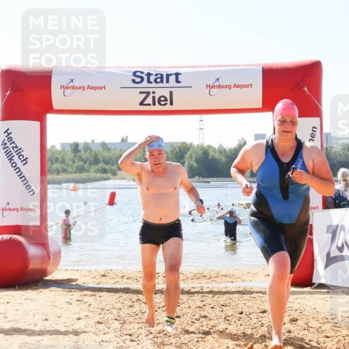 01.09.2024 - 17. Tribühne Triathlon Luisa Fischer http://msf.ph/oto/6899594 01.09.2024 11:47:42 Schwimmen 610, 642, 705 meine-sportfotos.de