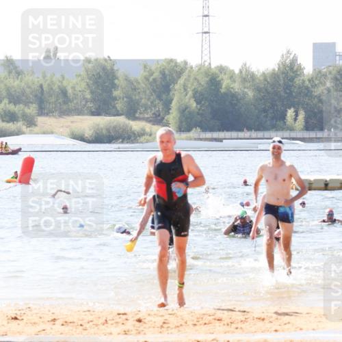 01.09.2024 - 17. Tribühne Triathlon Luisa Fischer http://msf.ph/oto/6899739 01.09.2024 11:48:04 Schwimmen 570, 628, 636, 644, 647, 650, 677 meine-sportfotos.de