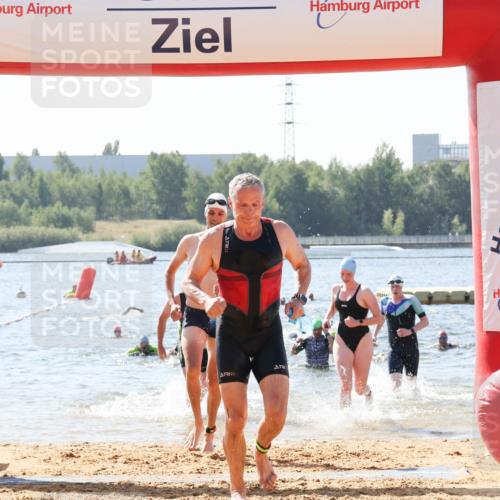 01.09.2024 - 17. Tribühne Triathlon Luisa Fischer http://msf.ph/oto/6899770 01.09.2024 11:48:07 Schwimmen 570, 628, 644, 647, 650, 677 meine-sportfotos.de