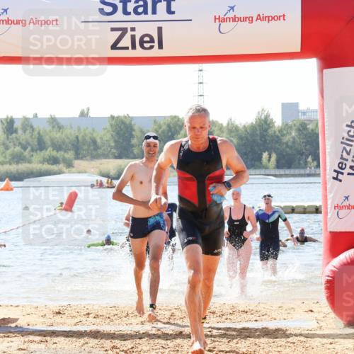 01.09.2024 - 17. Tribühne Triathlon Luisa Fischer http://msf.ph/oto/6899781 01.09.2024 11:48:07 Schwimmen 570, 628, 644, 647, 650, 677 meine-sportfotos.de