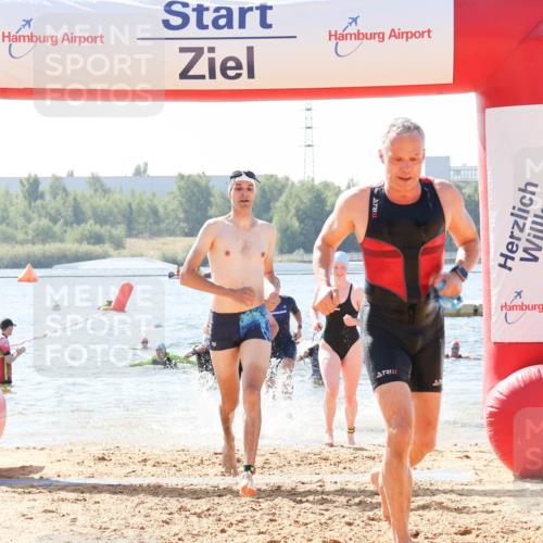 01.09.2024 - 17. Tribühne Triathlon Luisa Fischer http://msf.ph/oto/6899787 01.09.2024 11:48:08 Schwimmen 570, 628, 644, 647, 650, 677 meine-sportfotos.de