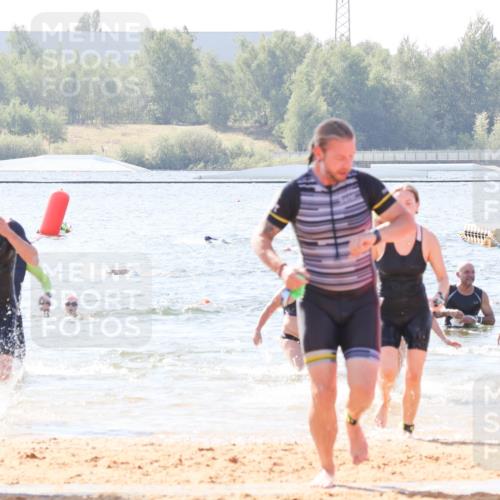 01.09.2024 - 17. Tribühne Triathlon Luisa Fischer http://msf.ph/oto/6899846 01.09.2024 11:48:19 Schwimmen 199, 570, 580, 581, 592, 628, 635, 647, 660, 677, 681 meine-sportfotos.de