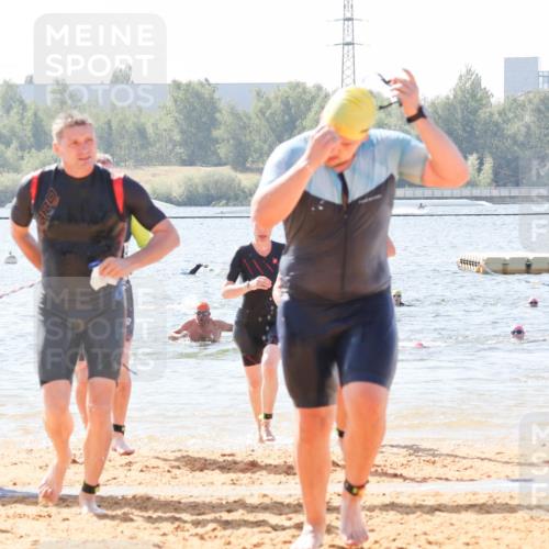 01.09.2024 - 17. Tribühne Triathlon Luisa Fischer http://msf.ph/oto/6899911 01.09.2024 11:48:26 Schwimmen 199, 569, 580, 581, 583, 592, 635, 660, 681 meine-sportfotos.de