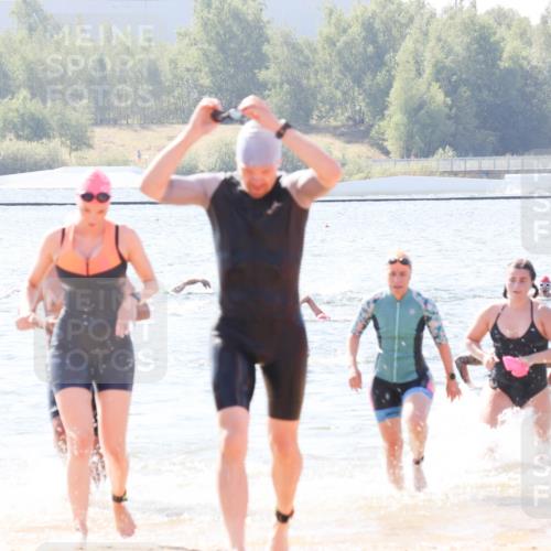 01.09.2024 - 17. Tribühne Triathlon Luisa Fischer http://msf.ph/oto/6899990 01.09.2024 11:48:36 Schwimmen 564, 568, 569, 580, 581, 583, 586, 660, 676, 703, 711 meine-sportfotos.de