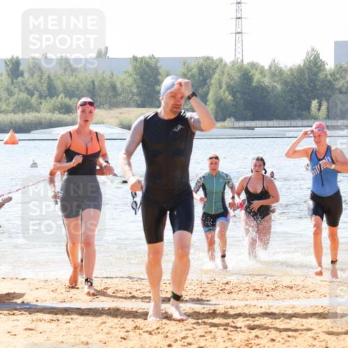 01.09.2024 - 17. Tribühne Triathlon Luisa Fischer http://msf.ph/oto/6900010 01.09.2024 11:48:38 Schwimmen 564, 568, 569, 583, 586, 676, 703, 711 meine-sportfotos.de
