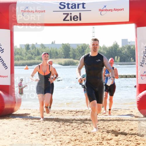 01.09.2024 - 17. Tribühne Triathlon Luisa Fischer http://msf.ph/oto/6900032 01.09.2024 11:48:39 Schwimmen 564, 568, 569, 586, 639, 676, 703, 711 meine-sportfotos.de