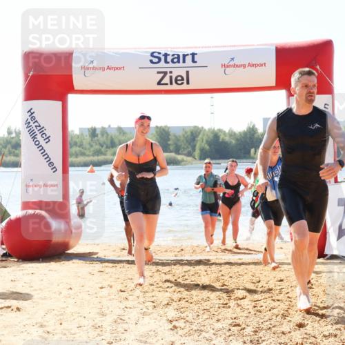 01.09.2024 - 17. Tribühne Triathlon Luisa Fischer http://msf.ph/oto/6900050 01.09.2024 11:48:40 Schwimmen 564, 568, 569, 586, 639, 676, 703, 711 meine-sportfotos.de