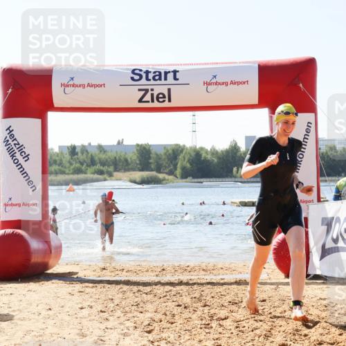01.09.2024 - 17. Tribühne Triathlon Luisa Fischer http://msf.ph/oto/6900125 01.09.2024 11:48:55 Schwimmen 576, 617, 639, 655 meine-sportfotos.de