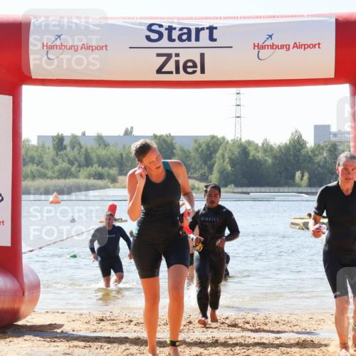 01.09.2024 - 17. Tribühne Triathlon Luisa Fischer http://msf.ph/oto/6900205 01.09.2024 11:49:24 Schwimmen 577, 591, 606, 643, 682 meine-sportfotos.de