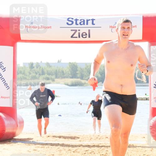 01.09.2024 - 17. Tribühne Triathlon Luisa Fischer http://msf.ph/oto/6900291 01.09.2024 11:49:31 Schwimmen 577, 591, 606, 634, 643, 682 meine-sportfotos.de