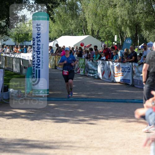 01.09.2024 - 17. Tribühne Triathlon Michael Strokosch http://msf.ph/oto/6900326 01.09.2024 10:56:08 Ziel 158 meine-sportfotos.de