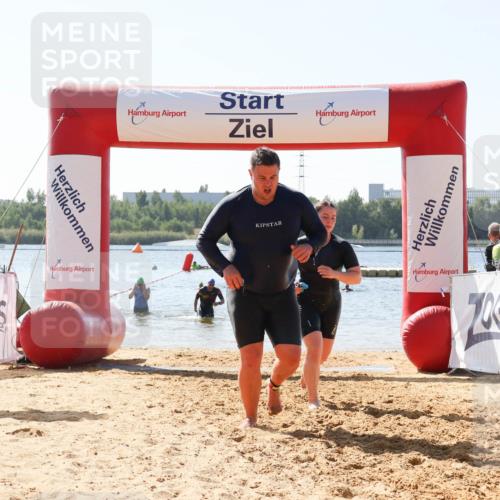 01.09.2024 - 17. Tribühne Triathlon Luisa Fischer http://msf.ph/oto/6900357 01.09.2024 11:49:37 Schwimmen 634, 643, 682 meine-sportfotos.de