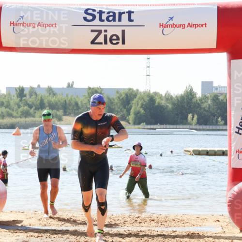 01.09.2024 - 17. Tribühne Triathlon Luisa Fischer http://msf.ph/oto/6900395 01.09.2024 11:49:48 Schwimmen 571, 578 meine-sportfotos.de