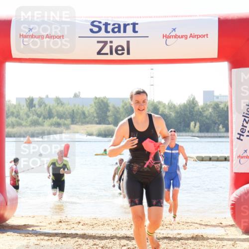01.09.2024 - 17. Tribühne Triathlon Luisa Fischer http://msf.ph/oto/6900505 01.09.2024 11:50:08 Schwimmen 605, 652, 674, 684 meine-sportfotos.de