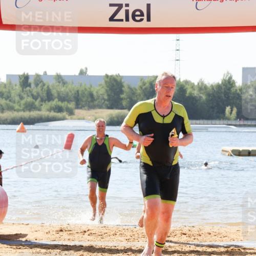 01.09.2024 - 17. Tribühne Triathlon Luisa Fischer http://msf.ph/oto/6900538 01.09.2024 11:50:15 Schwimmen 605, 627, 652, 674, 684 meine-sportfotos.de