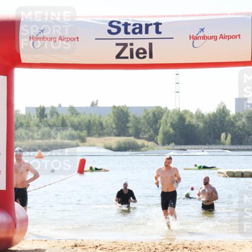 01.09.2024 - 17. Tribühne Triathlon Luisa Fischer http://msf.ph/oto/6900627 01.09.2024 11:50:45 Schwimmen 604, 697, 698 meine-sportfotos.de