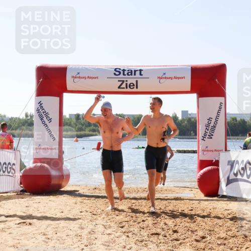 01.09.2024 - 17. Tribühne Triathlon Luisa Fischer http://msf.ph/oto/6900694 01.09.2024 11:50:50 Schwimmen 604, 697, 698, 699 meine-sportfotos.de