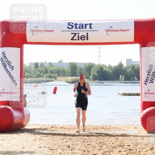 01.09.2024 - 17. Tribühne Triathlon Luisa Fischer http://msf.ph/oto/6900855 01.09.2024 11:51:18 Schwimmen 615 meine-sportfotos.de