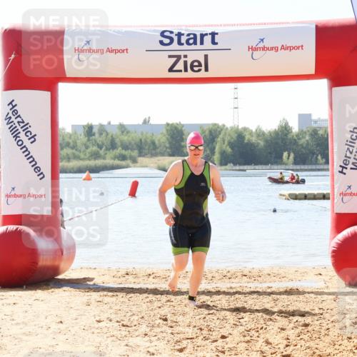 01.09.2024 - 17. Tribühne Triathlon Luisa Fischer http://msf.ph/oto/6900972 01.09.2024 11:52:25 Schwimmen 641 meine-sportfotos.de