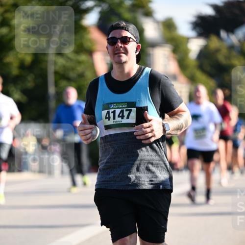 01.09.2024 - BARMER Alsterlauf Dr. Thomas Lammeyer http://msf.ph/oto/6900998 01.09.2024 09:38:23 Laufen 35, 4147 meine-sportfotos.de
