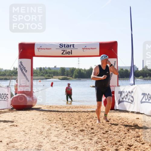01.09.2024 - 17. Tribühne Triathlon Luisa Fischer http://msf.ph/oto/6901075 01.09.2024 11:53:07 Schwimmen 614 meine-sportfotos.de