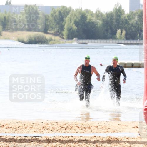 01.09.2024 - 17. Tribühne Triathlon Luisa Fischer http://msf.ph/oto/6901114 01.09.2024 12:06:07 Schwimmen 751, 754 meine-sportfotos.de