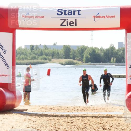 01.09.2024 - 17. Tribühne Triathlon Luisa Fischer http://msf.ph/oto/6901132 01.09.2024 12:06:09 Schwimmen 723, 751, 754 meine-sportfotos.de
