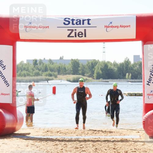 01.09.2024 - 17. Tribühne Triathlon Luisa Fischer http://msf.ph/oto/6901154 01.09.2024 12:06:10 Schwimmen 723, 751, 754 meine-sportfotos.de