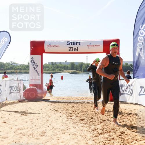 01.09.2024 - 17. Tribühne Triathlon Luisa Fischer http://msf.ph/oto/6901204 01.09.2024 12:06:14 Schwimmen 723, 751, 754 meine-sportfotos.de