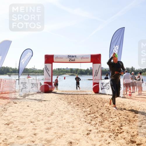 01.09.2024 - 17. Tribühne Triathlon Luisa Fischer http://msf.ph/oto/6901212 01.09.2024 12:06:15 Schwimmen 723, 751, 754 meine-sportfotos.de