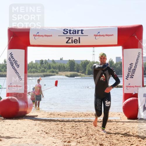 01.09.2024 - 17. Tribühne Triathlon Luisa Fischer http://msf.ph/oto/6901253 01.09.2024 12:06:19 Schwimmen 723, 751, 754 meine-sportfotos.de