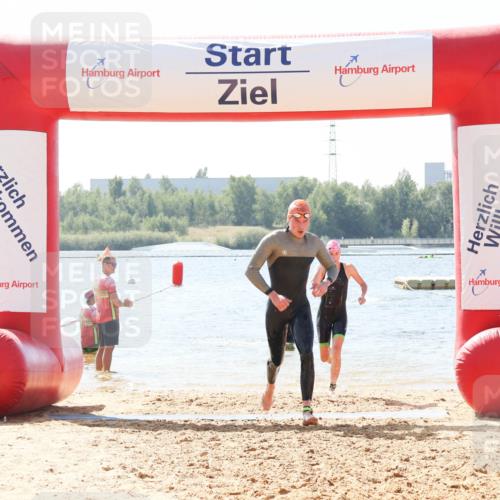 01.09.2024 - 17. Tribühne Triathlon Luisa Fischer http://msf.ph/oto/6901353 01.09.2024 12:06:59 Schwimmen 743, 1484 meine-sportfotos.de