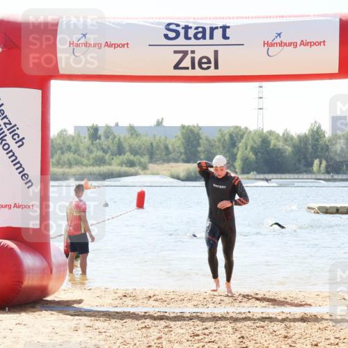 01.09.2024 - 17. Tribühne Triathlon Luisa Fischer http://msf.ph/oto/6901415 01.09.2024 12:07:07 Schwimmen 368, 743, 1484 meine-sportfotos.de