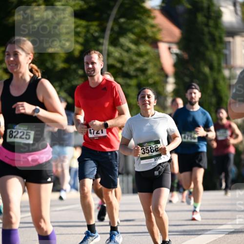 01.09.2024 - BARMER Alsterlauf Dr. Thomas Lammeyer http://msf.ph/oto/6901418 01.09.2024 09:38:46 Laufen 8225, 4721, 3586, 3586, 4756 meine-sportfotos.de