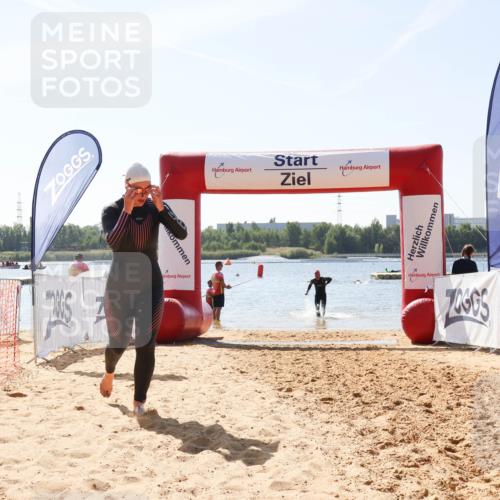 01.09.2024 - 17. Tribühne Triathlon Luisa Fischer http://msf.ph/oto/6901556 01.09.2024 12:07:31 Schwimmen 354, 742 meine-sportfotos.de
