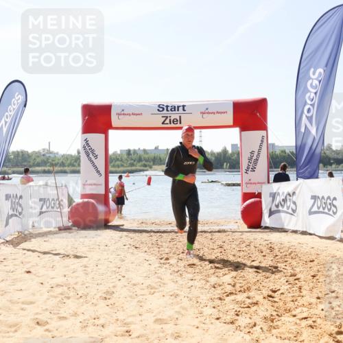 01.09.2024 - 17. Tribühne Triathlon Luisa Fischer http://msf.ph/oto/6901602 01.09.2024 12:07:37 Schwimmen 354, 742 meine-sportfotos.de